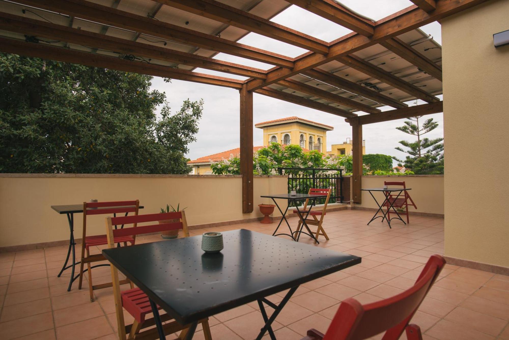 Locanda Dei Buoni E Cattivi Cagliari Eksteriør billede