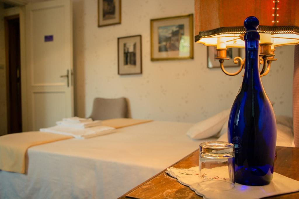 Locanda Dei Buoni E Cattivi Cagliari Eksteriør billede