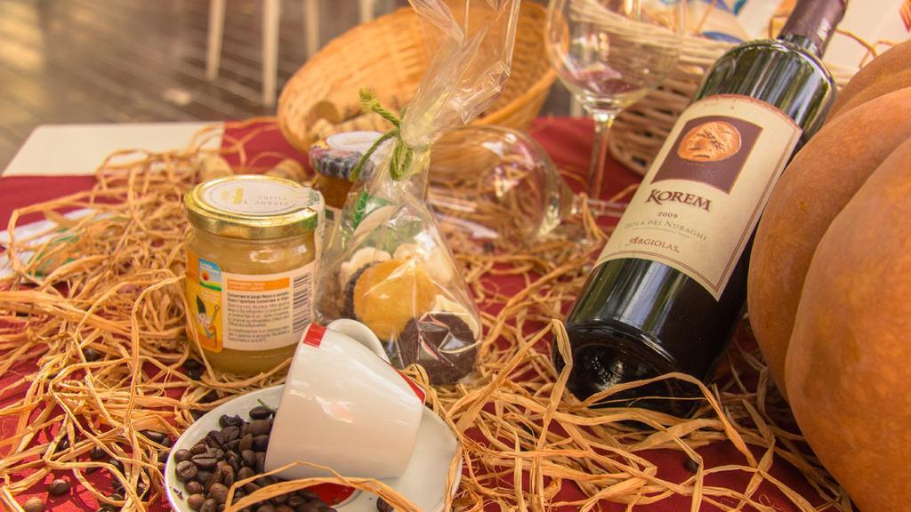 Locanda Dei Buoni E Cattivi Cagliari Eksteriør billede